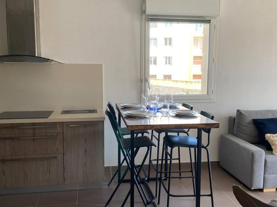 Апартаменты Cosy T3 Gare Terrasse + Parking Сет Экстерьер фото