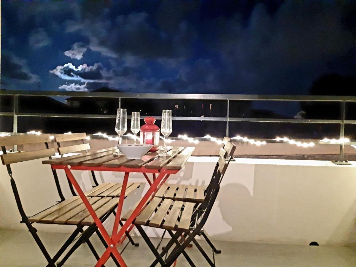 Апартаменты Cosy T3 Gare Terrasse + Parking Сет Экстерьер фото